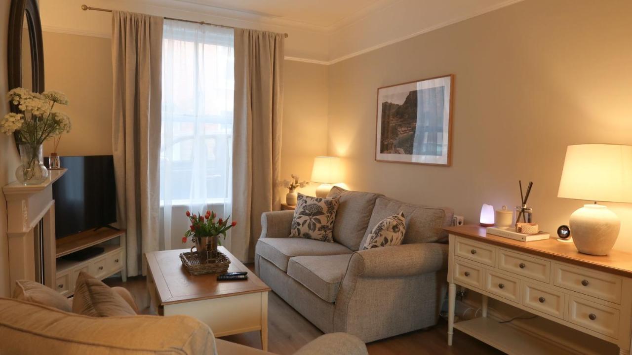 Luxury Living Outside The City Walls - Sleeps Six! Chester Exterior foto