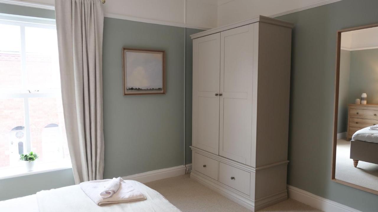 Luxury Living Outside The City Walls - Sleeps Six! Chester Exterior foto